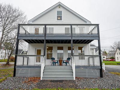 393 Front Street