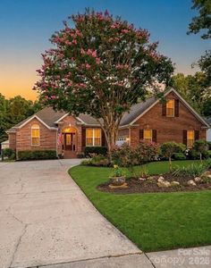 2330 Shannon Dr