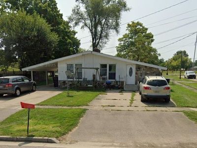 19 Hawley St