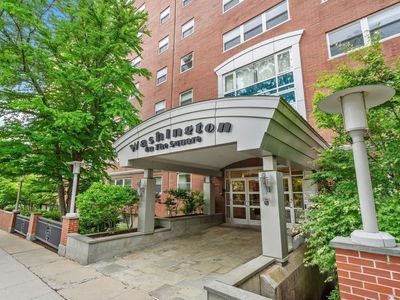 1600 Beacon St APT 902