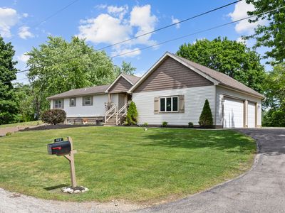 703 Crestview Dr