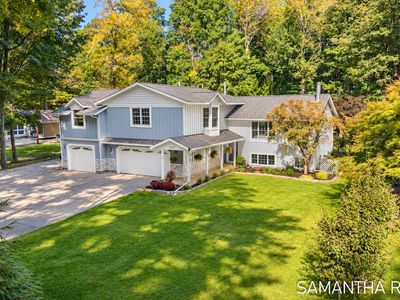 1571 Waukazoo Dr