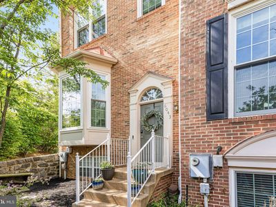 6043 Riddle Walk