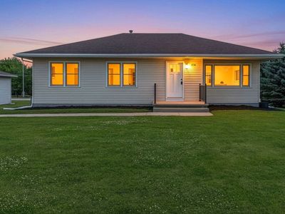 Property at 1734 Oakridge Pl, Neenah, WI