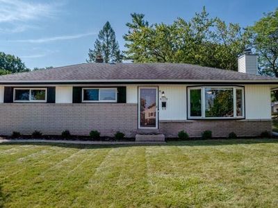 N84W15139 Menomonee AVENUE