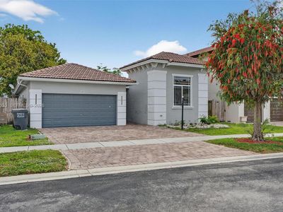 1281 NE 41st Pl