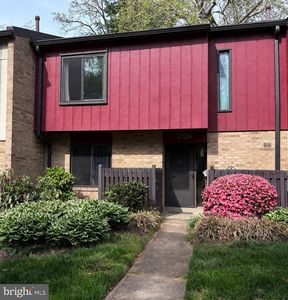 Property at 1709 Ivy Oak Sq #18, Reston, VA