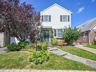 173-05 Effington Avenue