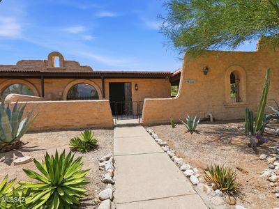 5213 N Tigua Dr