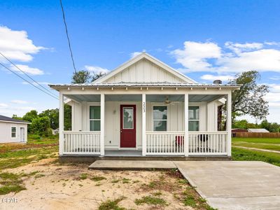 223 N East Ave