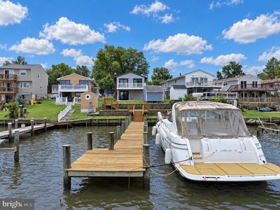802 Waterview Dr