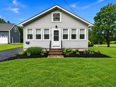 52 Calef Ave