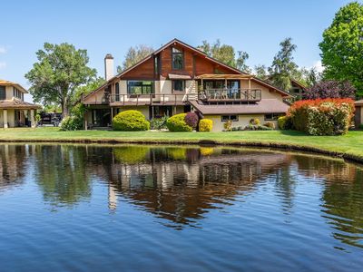 132 Desiderata Ln