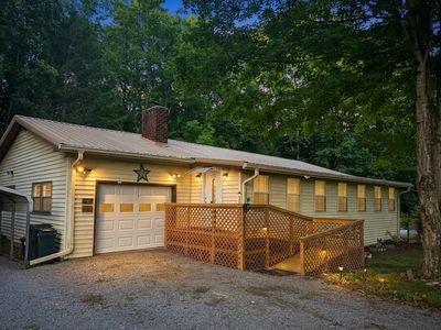 2113 Highway 163