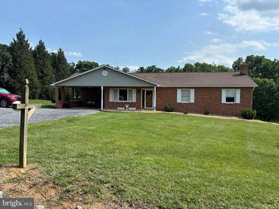57 Lindsay Ln