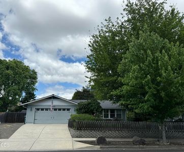 Property at 449 Teakwood Dr, Eagle Pt, OR