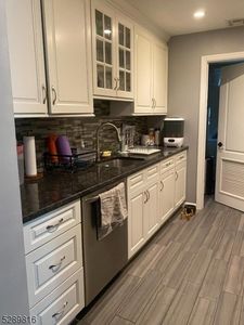 29 Fairview Pl #3A