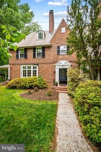 614 W University Pkwy