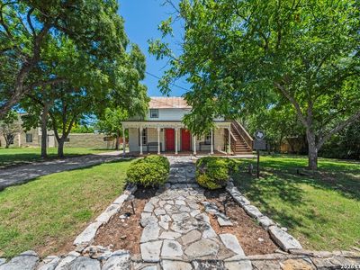 418 W Austin