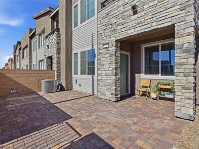 2567 Venetia Pointe St