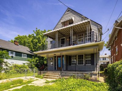 3414 Woodburn Ave