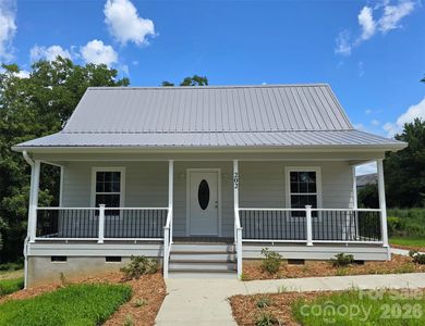 202 W Roswell St