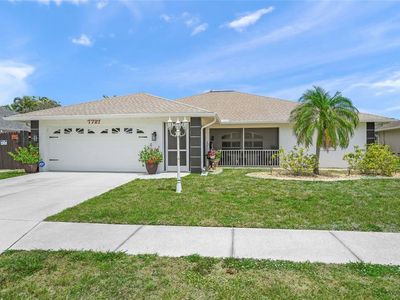 7727 36th Ln E
