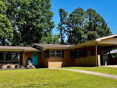 1605 Cherokee Cir