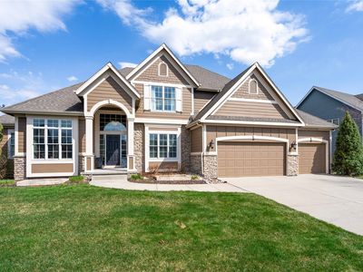 215 SW Stonegate Dr