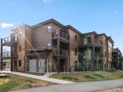1044 Blue River Parkway Bldg C #C207