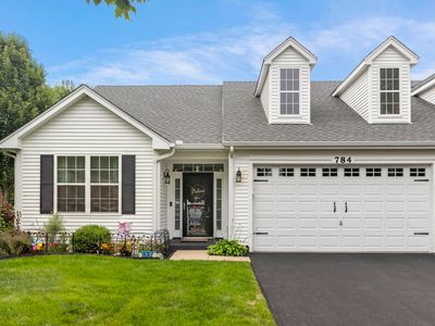 Property at 784 Bellevue Cir, Oswego, IL