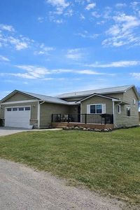 Property at 806 Hillside Dr, Estelline, SD