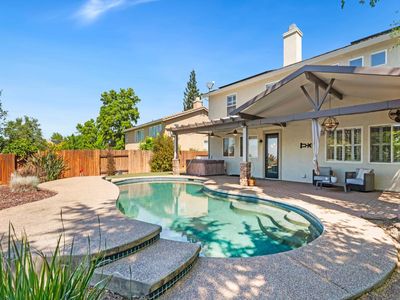 5113 Wedgewood Way