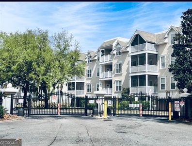 136 Shady Brook Cir Unit 201