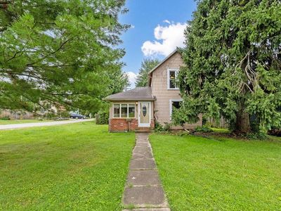 703 Grove Ave