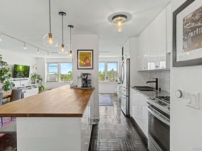4555 Henry Hudson Parkway #805