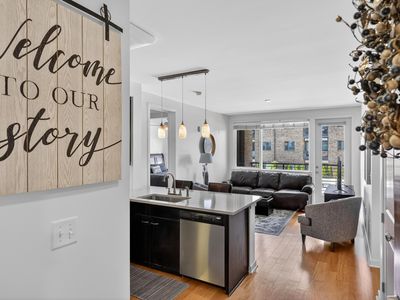 200 Manufacturers Rd APT 320