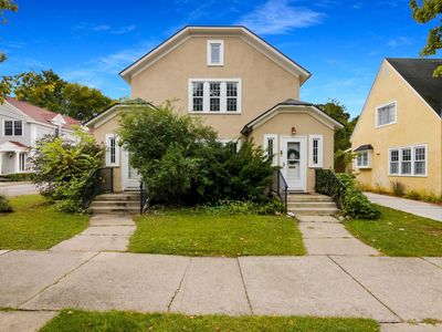 214 Wellington St #216