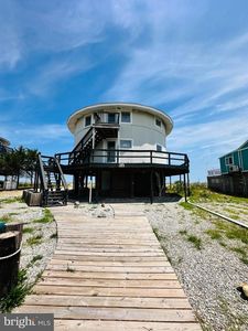 35 S Sandpiper Dr