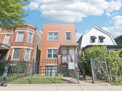 6823 S Dorchester Ave #2