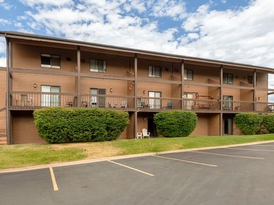 3615 N Wolf Creek Dr Unit 808