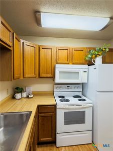 Property at 1624 Aquarena Springs Dr #F147, San Marcos, TX