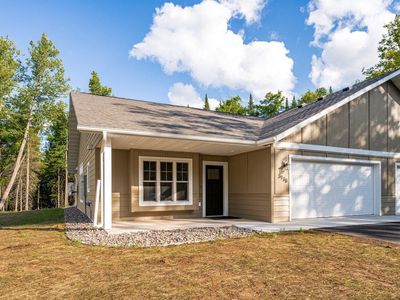 3138 Maple Dr