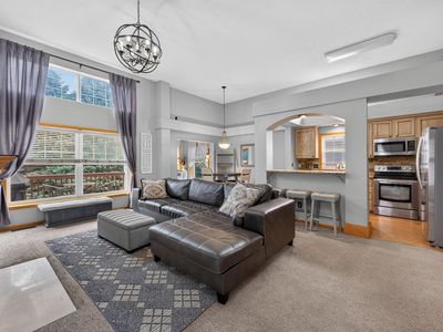10154 Country Club Curv
