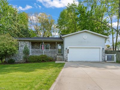 2330 Wedgewood Dr