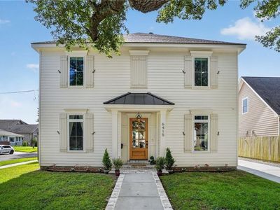 6415 Bellaire Dr
