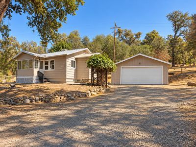 Property at 19695 Serrano Rd, Sonora, CA