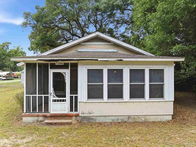 Property at 7206 W Jackson St, Pensacola, FL