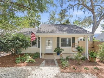 411 Cedar St
