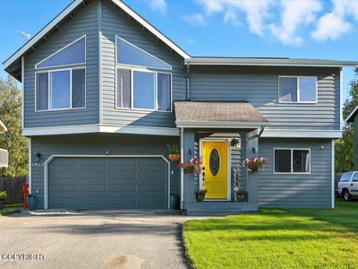 1015 W Woodstock Dr